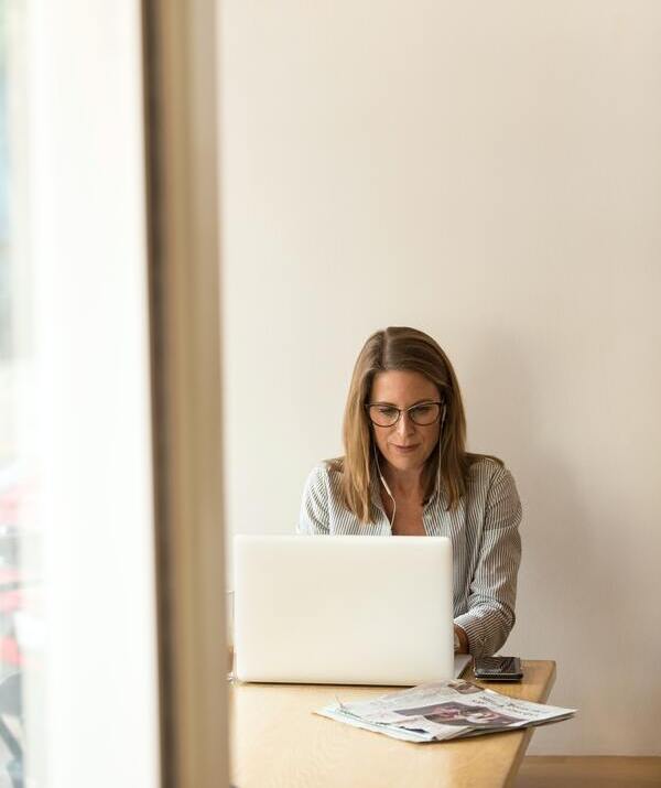 https://dfcyber.com/wp-content/uploads/2021/02/linkedin-sales-navigator-wS73LE0GnKs-unsplash.jpg
